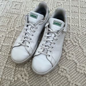 Adidas Mens white cloud foam sneaker 11.5